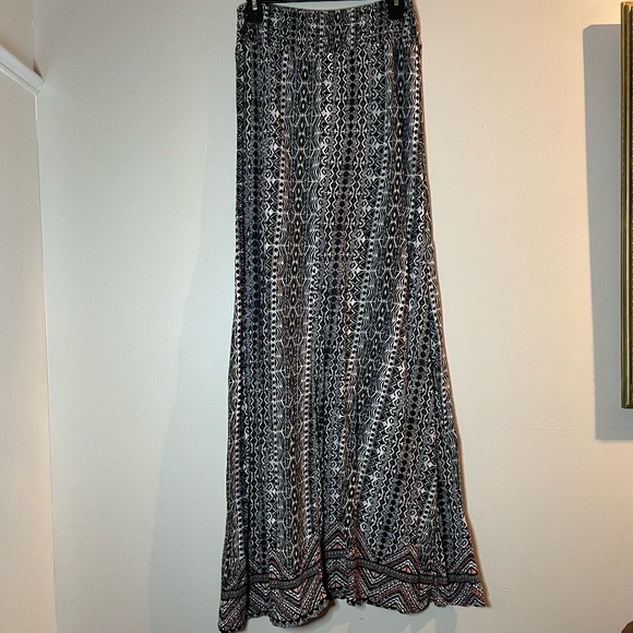 French Laundry Dresses & Skirts - French Laundry - Maxi Skirt -Tribal - Black - White- Coral